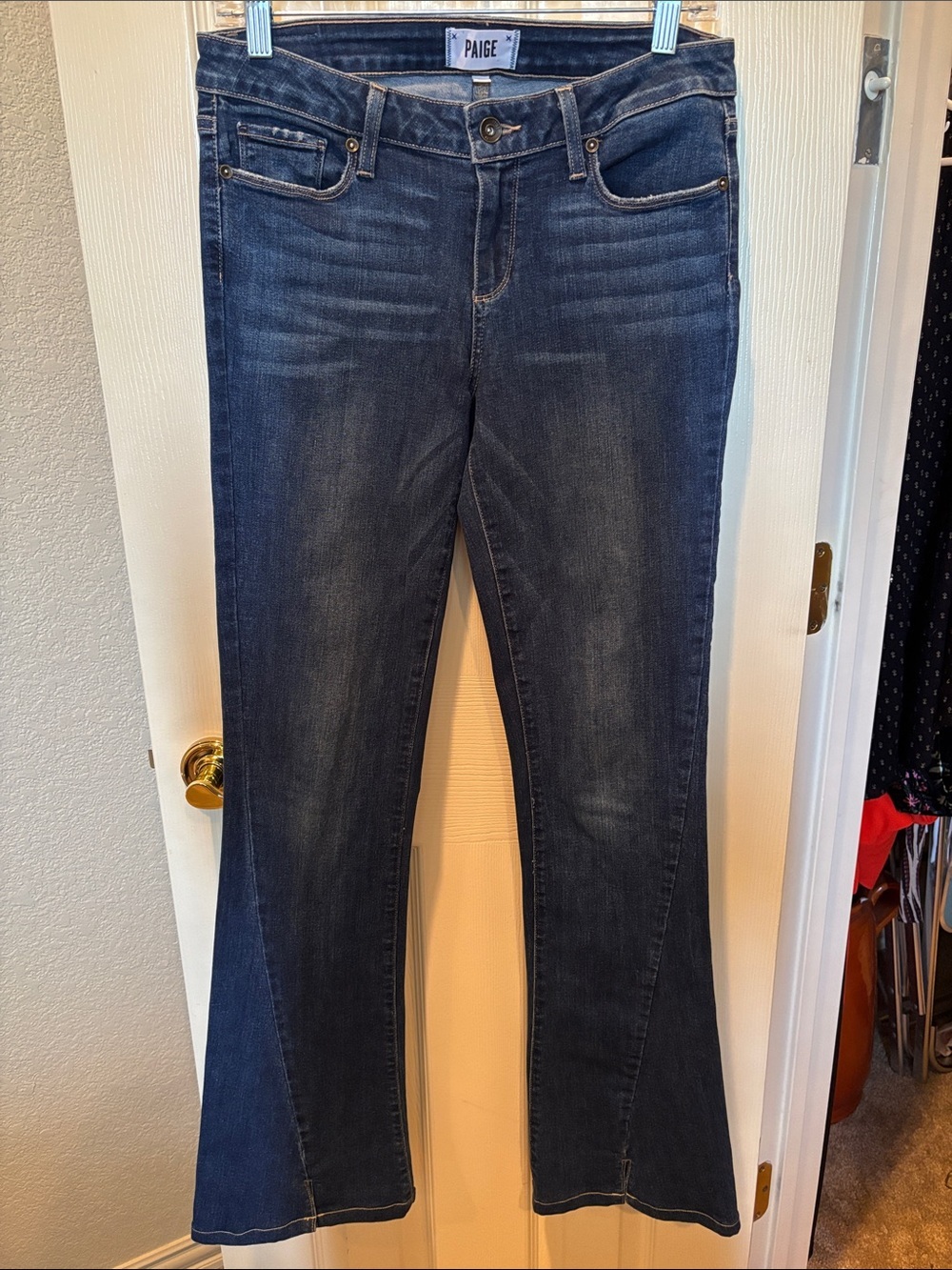 PAIGE Lou Lou Flare Jeans Medium Wash Forward Seam Split Hem Blue Denim size 28